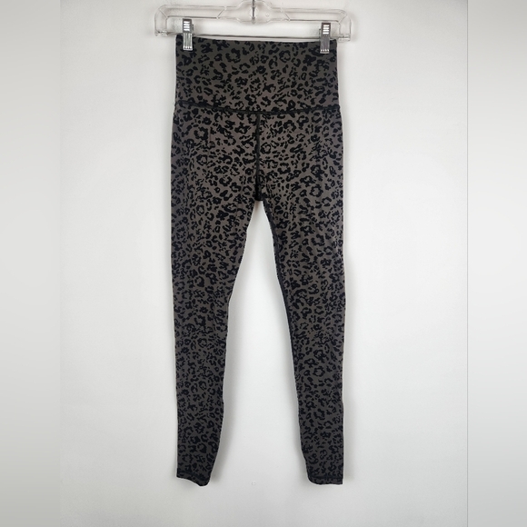 Athleta Pants - Athleta Elation Ultra High-Rise Tight Animal Print Size XS.